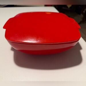 PYREX Red Square Hostess Casserole Dish w/ Lid, 2 1/2 Qt. Square, Vintage